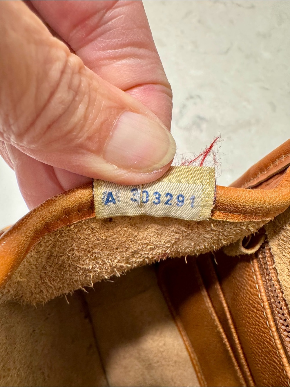 Vintage Dooney & Bourke Brown Leather Pebbled Crossbody Buckle Closure Purse Bag - Picture 14 of 14